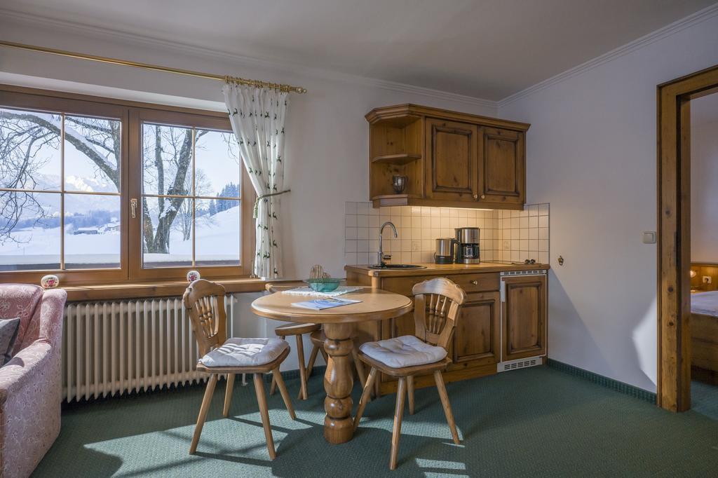 Landhaus Dax Hostal Kössen Exterior foto